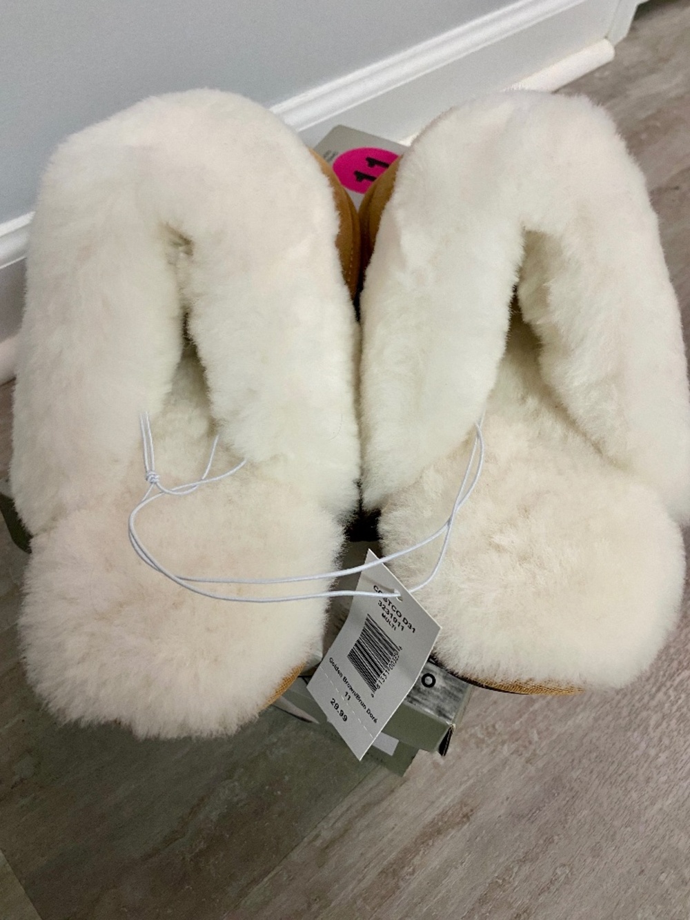 Ladies Nuknuuk Slippers Size 11 Suede Sheepskin NEW with Tags & Box - Picture 11 of 14